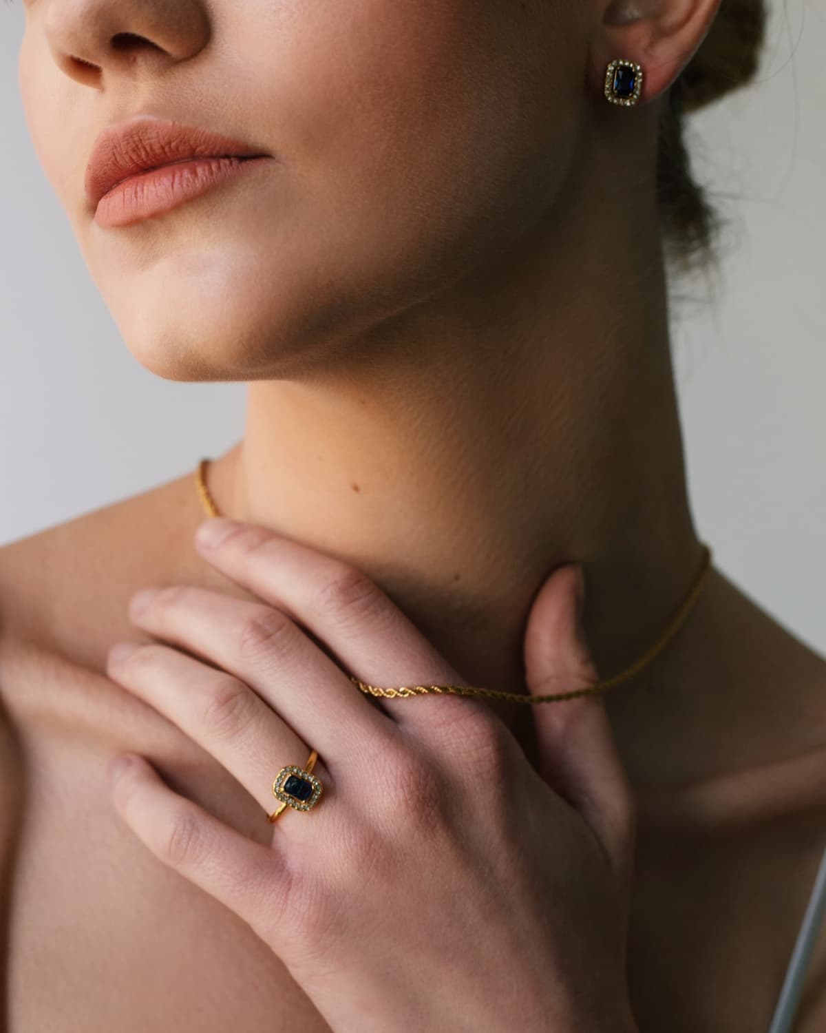 SOPHIE EARRINGS