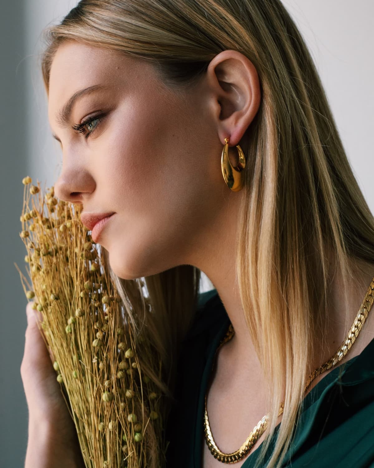 JOLIE HOOPS
