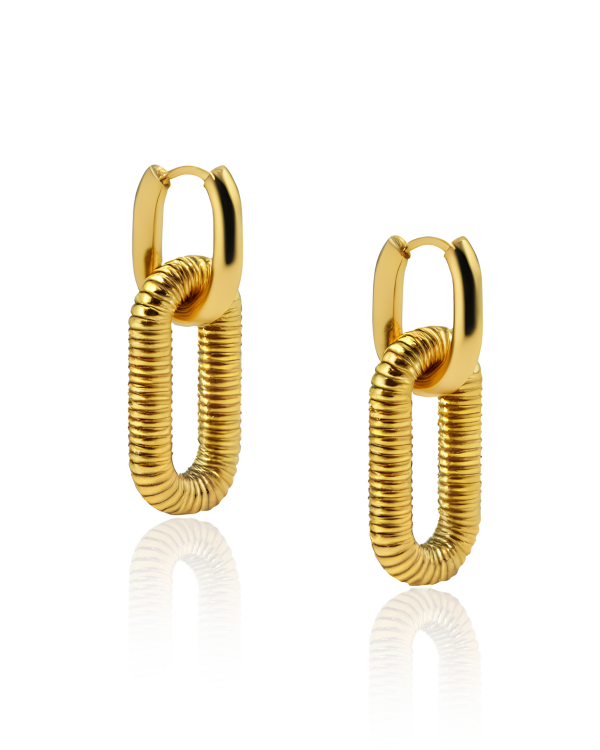 LUCY HOOPS